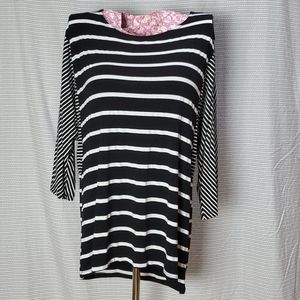 ❌donated! Black and white striped dolman tunic